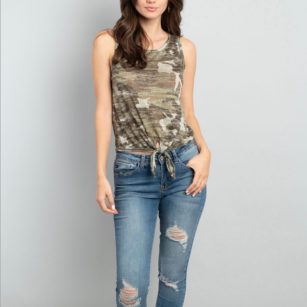 Camouflage Tank